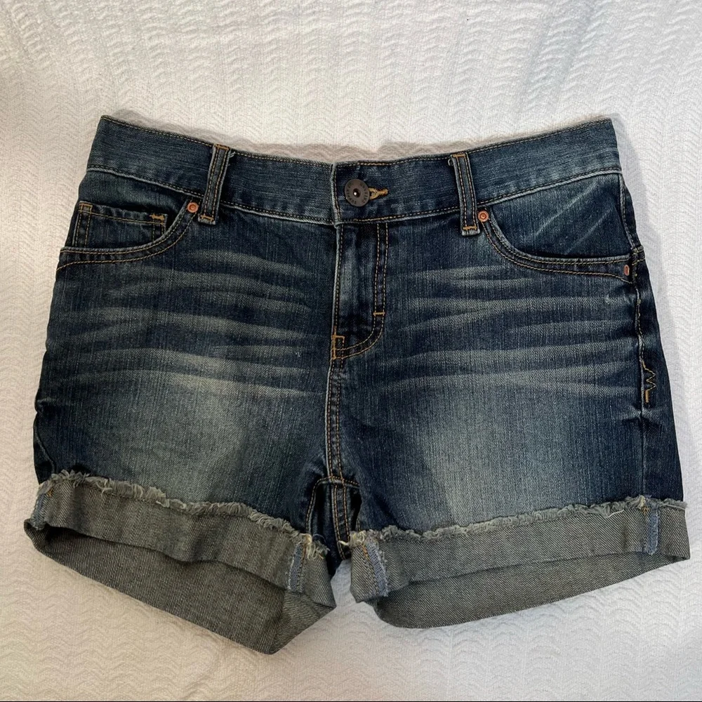mossimo supply / distressed blue jean shorts - Picture 1 of 6